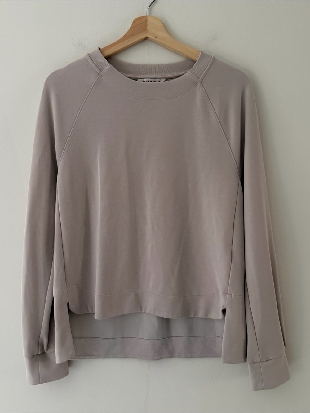 Athleta Sweatshirt Beige Bone Size Small Buttery Soft Minimalist Travel